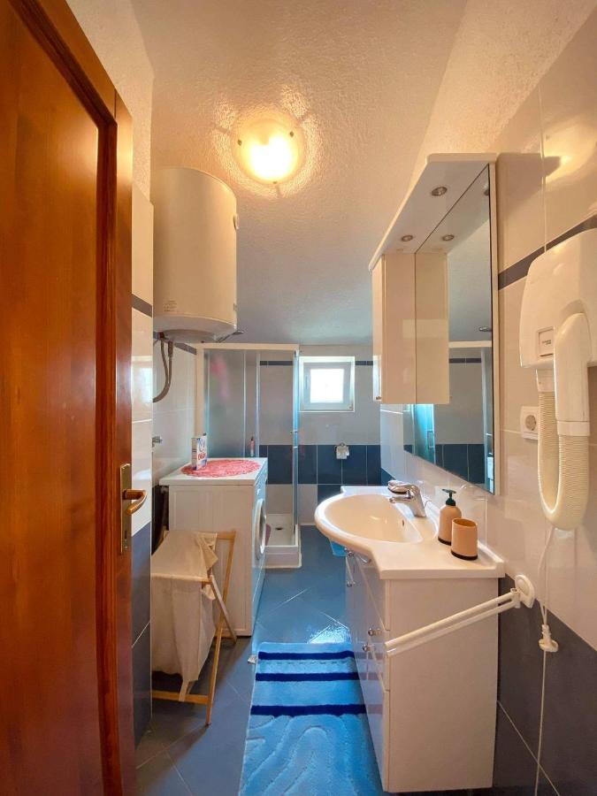 Apartman Luna Sveti Lovreč Pazenatički Εξωτερικό φωτογραφία