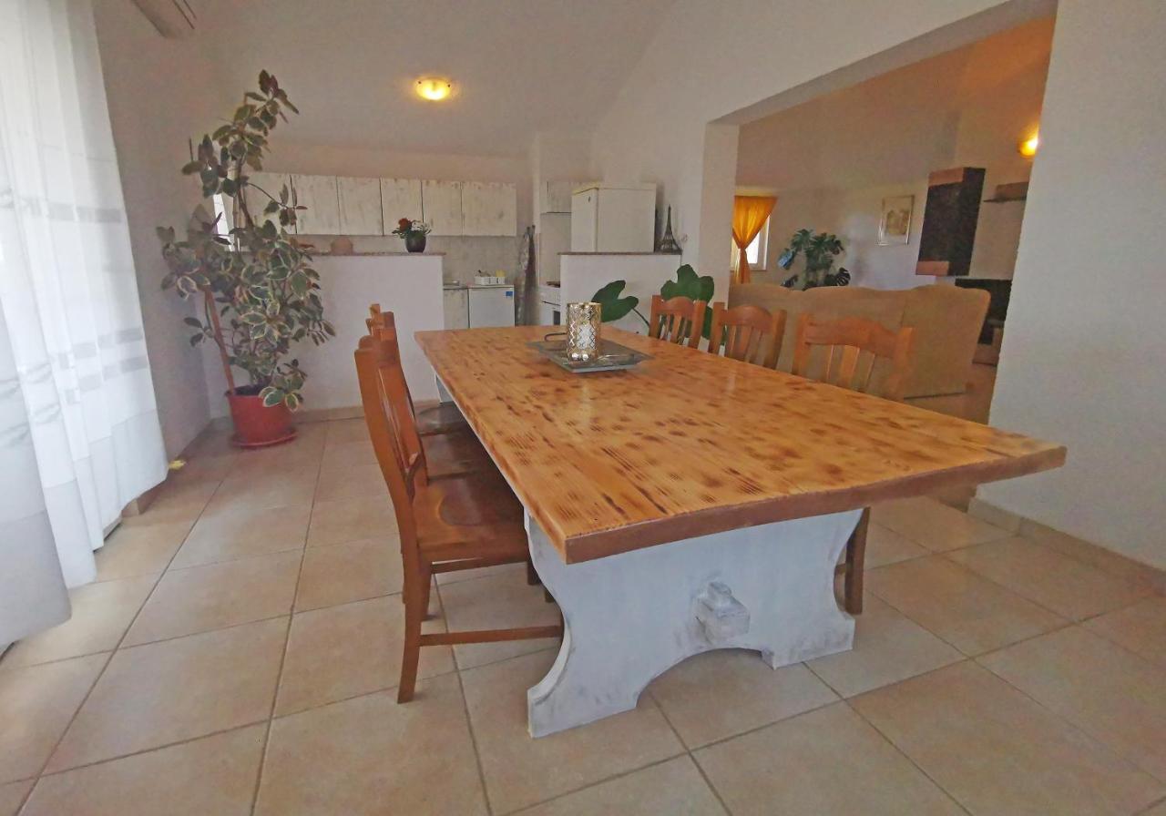 Apartman Luna Sveti Lovreč Pazenatički Εξωτερικό φωτογραφία