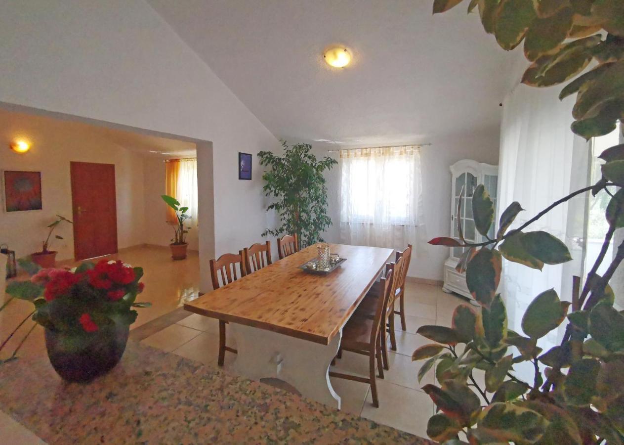 Apartman Luna Sveti Lovreč Pazenatički Εξωτερικό φωτογραφία